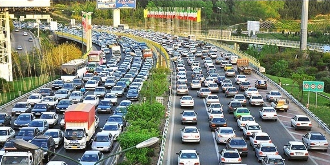 ترافیک سنگین معابر پایتخت در روز اول مدرسه