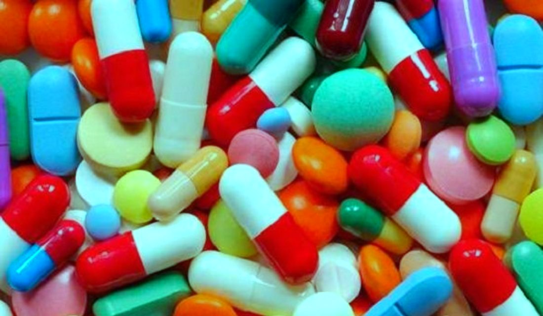 ایران تا ۱۴۰۰ در تولید داروهای بیوتک رتبه اول آسیا می شود