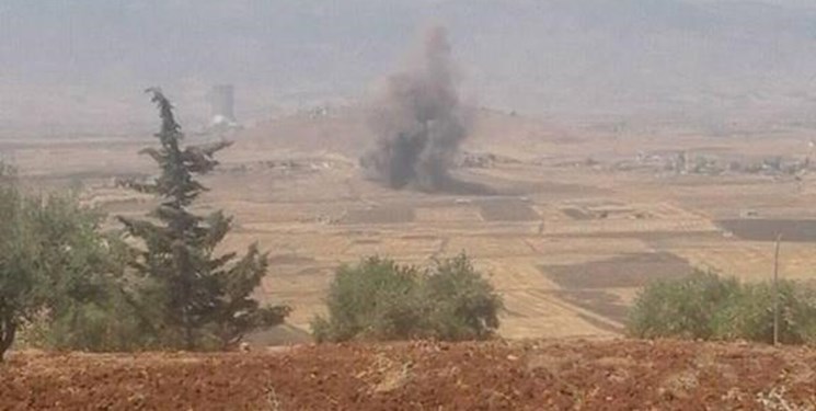 حمله جنگنده‌های روسیه و سوریه به مواضع تروریستها در ریف ادلب و حماه+تصاویر