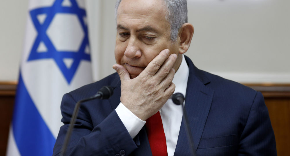 نتانیاهو برای نجات خود از مرگ سیاسی دست و پا می زند