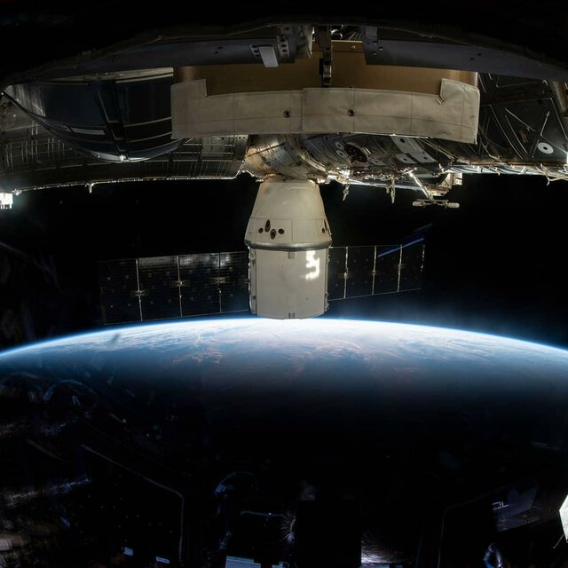 ثبت لحظه اتصال دراگون به ایستگاه فضایی بین‌المللی+عکس