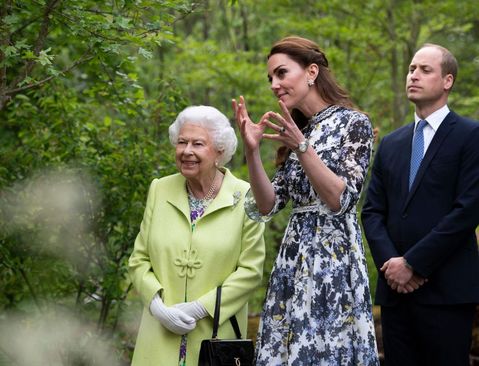 بازدید ملکه بریتانیا از باغچه “کیت میدلتون”