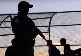مکزیک: استقرار ۱۵ هزار نیروی نظامی در مرز آمریکا