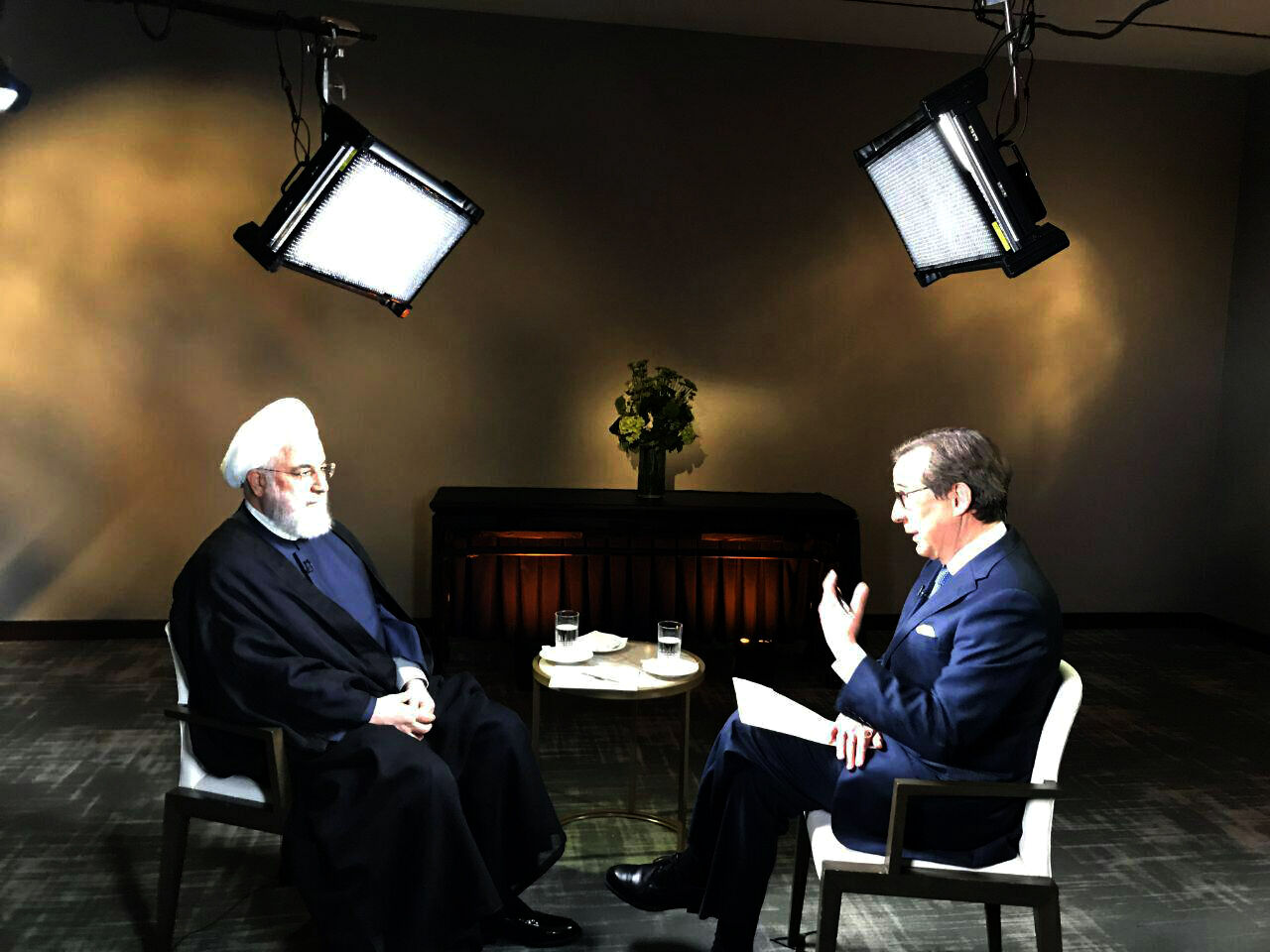 روحانی: آمریکا اگر مذاکره می‌خواهد اعتماد ایجاد کند/ به معاهده ان پی تی کاملا پایبندیم