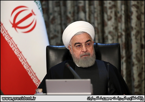 روحانی: قرار نبود سه بار ماشین مردم را نگه داریم و تب سنجی کنیم