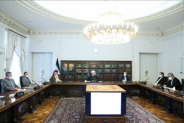 حضور علی لاریجانی همراه با روحانی و رییسی در شورای عالی هماهنگی اقتصادی