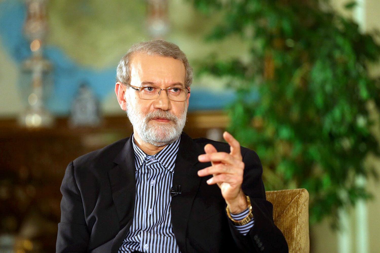 روزنامه اصلاح طلب: لاریجانی، روحانیِ اصلاح‌طلبان می‌شود؟
