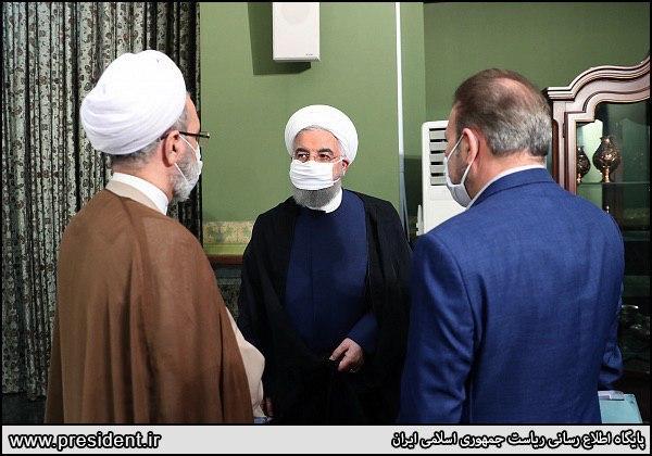 بالاخره روحانی هم ماسک زد/عکس