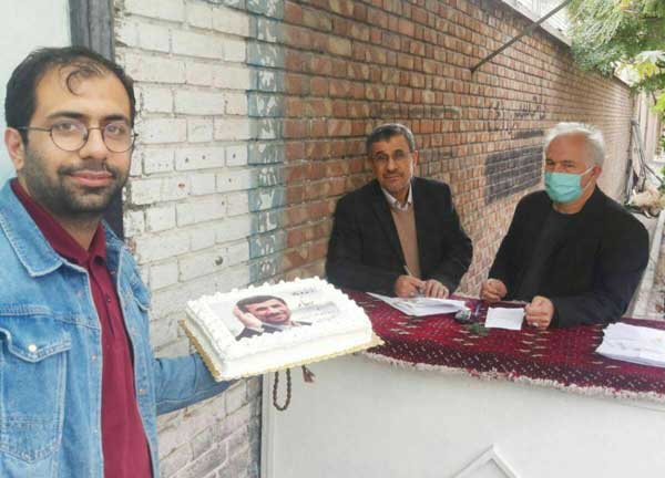 محمود احمدی‌نژاد ۶۴ساله شد+عکس کیک تولد