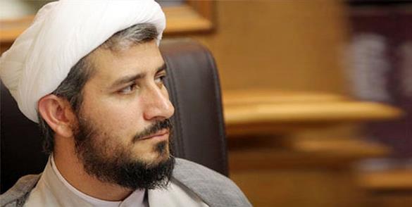 اختلاف دیدگاه احمدی نژاد و مصباح یزدی بسیار عمیق است