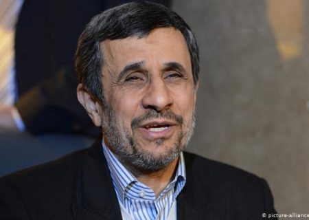 تمجید احمدی‌نژاد از بهروز وثوقی/دوره ما دوره فردین و بیک ایمانوردی بود