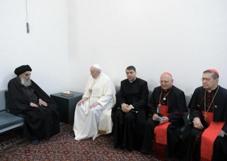 در دیدار آیت‌الله سیستانی با رهبر کاتولیک‌های جهان چه گذشت / پاپ نجف را ترک کرد