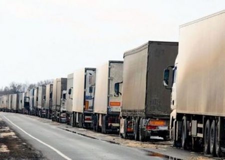 صف طولانی صدها کامیون‌ در مرز بازرگان/ چرا ترکیه همکاری نمی‌کند؟