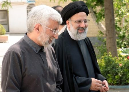 نقوی حسینی: تصمیمی برای کنارگیری جلیلی گرفته نشده/ شاید هم رئیسی کنار رود