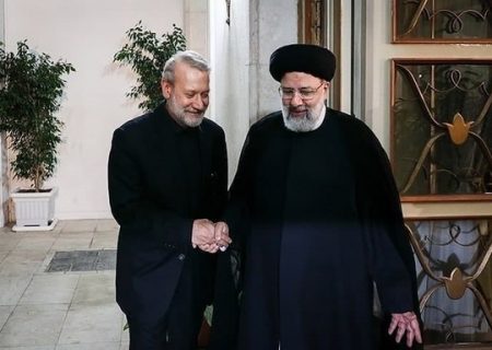 مقاومت یا مذاکره و مباحث اقتصادی موضوع رقابت میان لاریجانی و رئیسی در انتخابات