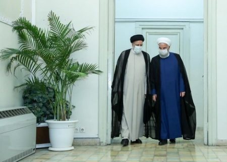 روحانی : همه باید به رئیسی کمک کنیم