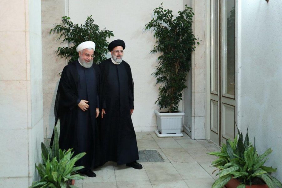 دولت رییسی با میراث معیوب برجام روحانی درگیر است
