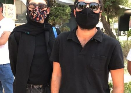 نوید محمدزاده و فرشته حسینی در تجمع اعتراضی هنرمندان درباره خوزستان/عکس