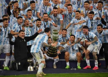 قهرمانی آرژانتین با شکست برزیل/ عکس