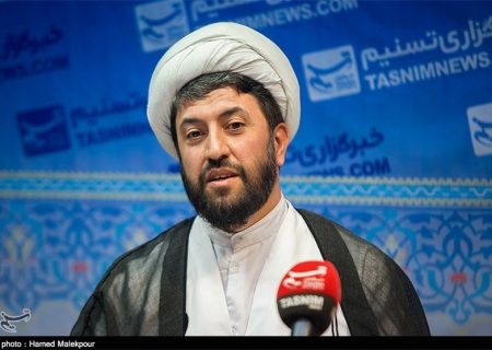 درخواست عجیب دبیر شورای راهبردی الگوی پیشرفت اسلامی : واکسیناسیون را متوقف کنید