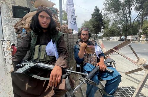 ایست بازرسی طالبان در شهر کابل/ عکس
