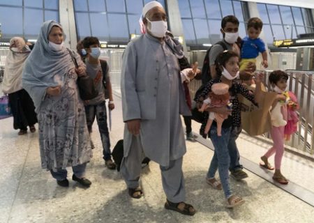 ورود گروهی از پناهجویان افغان به آمریکا/ عکس