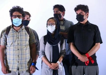 مصاحبه خبرنگاران افغانستانی مهاجر در مکزیک با رسانه ها/ عکس