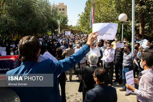 تجمع معلمان در اعتراض به طرح رتبه‌بندی / عکس