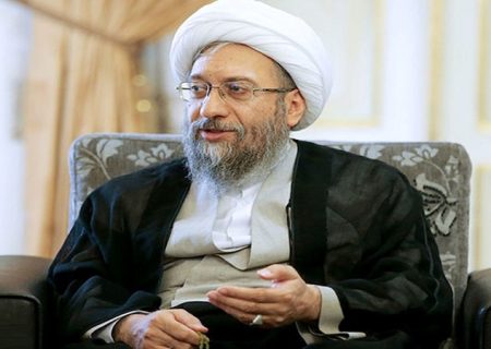 نظر فعال سیاسی اصلاح طلب درباره استعفای آملی لاریجانی