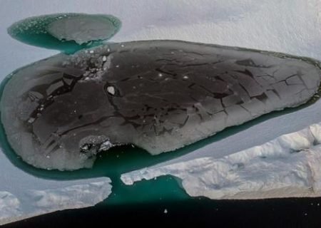 آب شدن یخچال های طبیعی گرینلند/ عکس