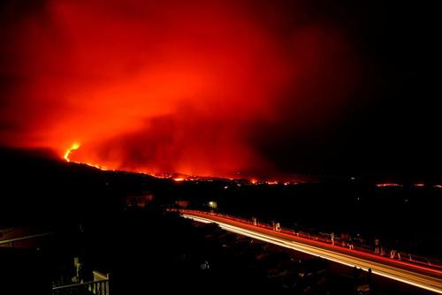 فعالیت آتشفشان در اسپانیا/ عکس