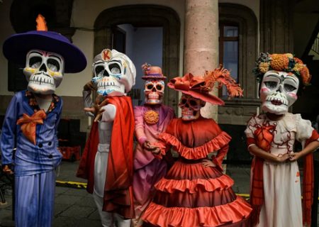 رژه روز جهانی مردگان در شهر مکزیکوسیتی/عکس