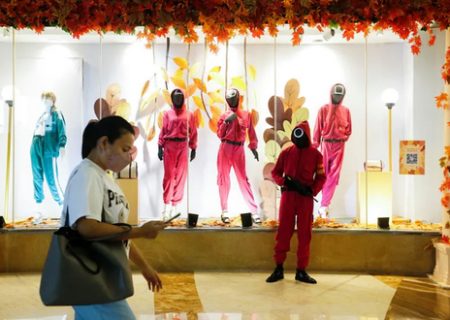 حراست از یک مرکز خرید در اندونزی در قالب “بازی مرکب” /عکس