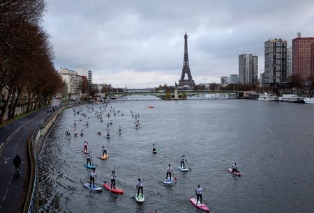 مسابقه تخته های پارویی در پاریس/ عکس