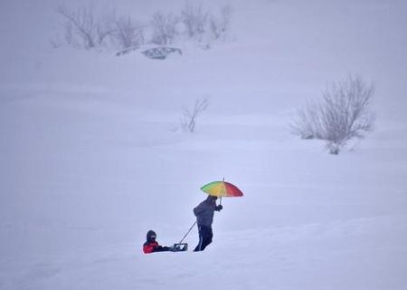 برف سنگین در پیست اسکی در کشمیر/ عکس