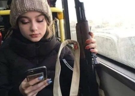 دختران اوکراین آماده جنگ با روسیه/عکس