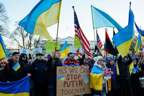 تظاهرات همبستگی با اوکراین مقابل کاخ سفید/عکس