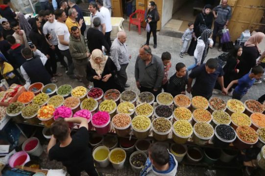 بازار رنگارنگ رمضانی در فلسطین/ عکس
