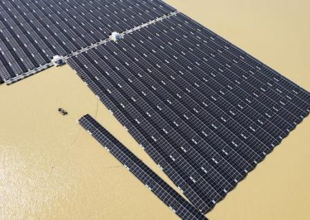 نصب پنل خورشیدی روی دریاچه ای در آلمان/عکس