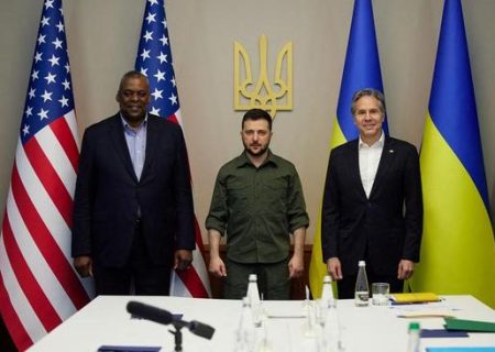 وزرای خارجه و دفاع آمریکا در اوکراین/ عکس