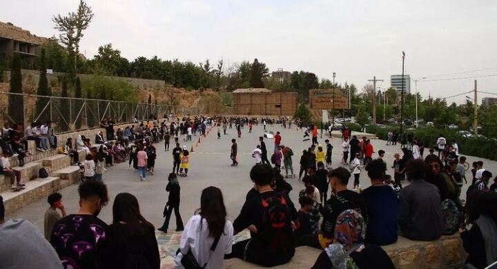 واکنش حوزه علمیه به تجمع دهه نودی‌ها در شیراز
