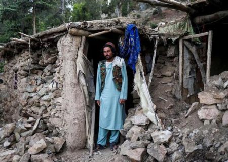 خانه روستایی تخریب شده در زلزله افغانستان
