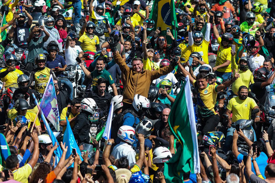رییس جمهوری برزیل در جمع هوادارانش