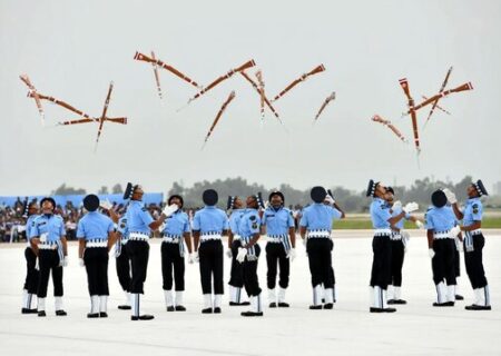 مراسم نودمین سالگرد نیروی هوایی هند