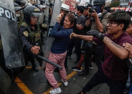 درگیری حامیان رییس جمهوری مخلوع پرو با پلیس