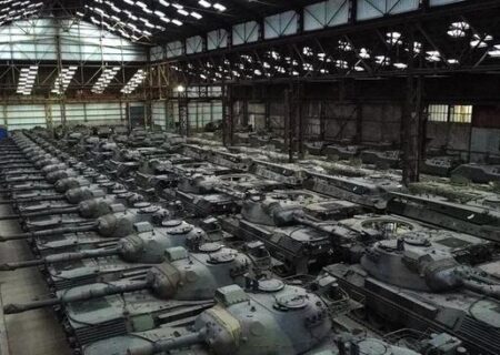 تانک های لئوپارد آماده ارسال به اوکراین در بلژیک