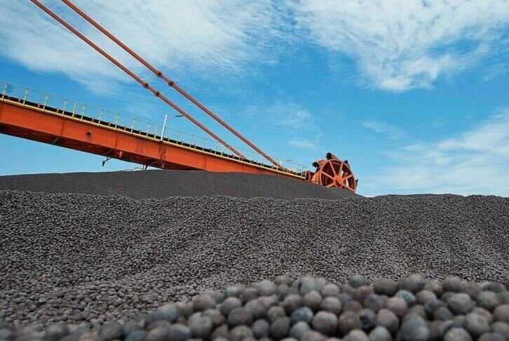 عرضه ۲۲۳ هزار تن شمش بلوم و آهن اسفنجی در بورس کالا