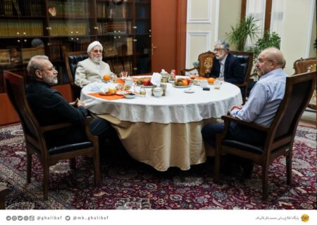 علی لاریجانی هرگونه رویکرد سیاسی و انتخاباتی در جلسه افطاری با قالیباف را رد کرد