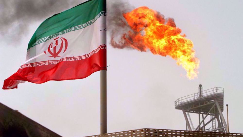 رویترز: رکورد تولید و صادرات نفت ایران شکست