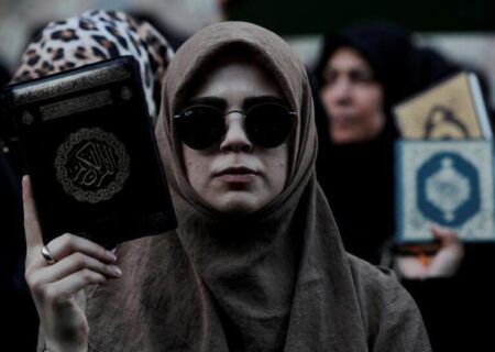 تجمع اعتراضی در استانبول در اعتراض به قرآن سوزی
